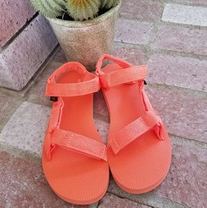 teva fusion coral